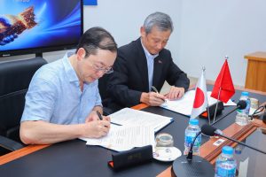 Ban lãnh đạo ký kết hợp tác